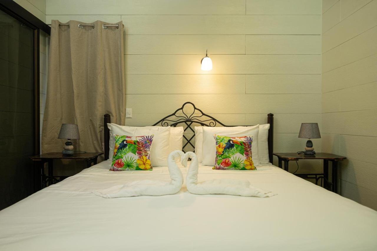 Riverside Villas 曼努埃尔安东尼奥 外观 照片