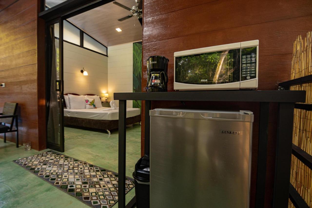 Riverside Villas 曼努埃尔安东尼奥 外观 照片
